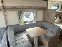2022 COACHMAN WANDERER XTRA 22 4.jpg